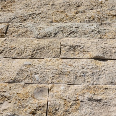 Sunny márvány, roppantott, 7x30x2 cm